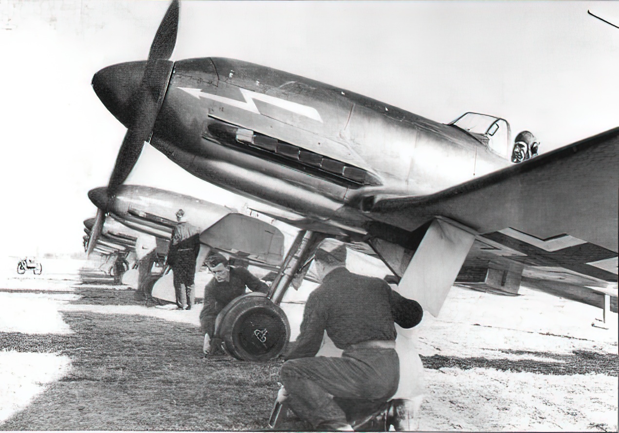 Heinkel He 100