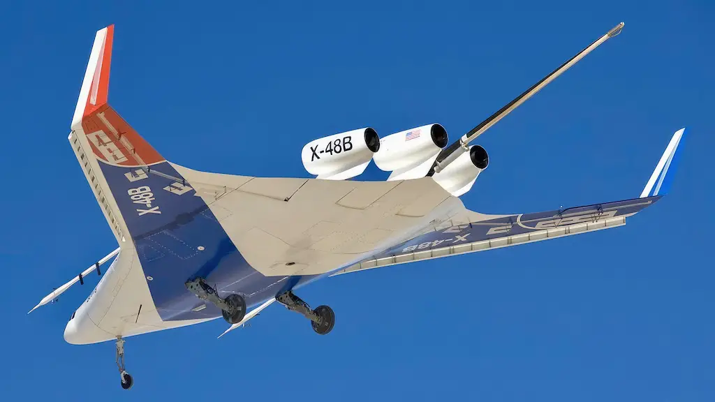 NASA-Boeing X-48C blended wing body 