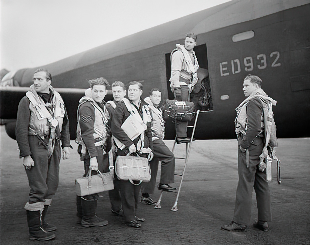 Wing Commander Guy Gibson Avro Lancaster WW2 Dämme