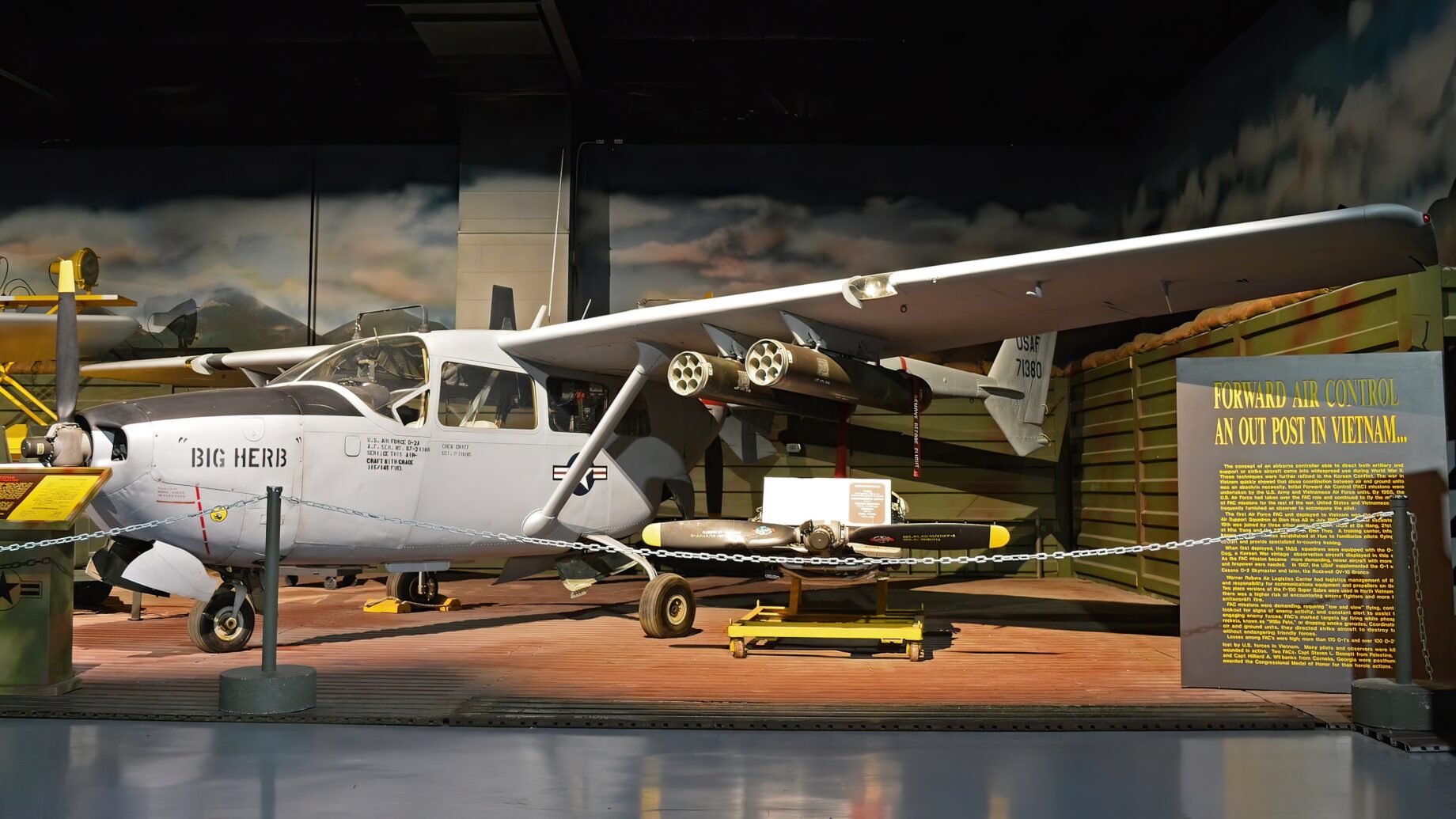 Cessna O-2 Skymaster 