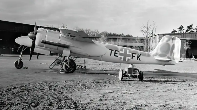 The Focke Wulf Ta 154 Moskito Germanys Ww2 Night Hunter Jets N Props