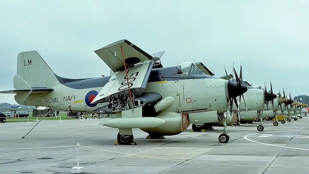 Fairey Gannet AEW3, Reino Unido - Marinha