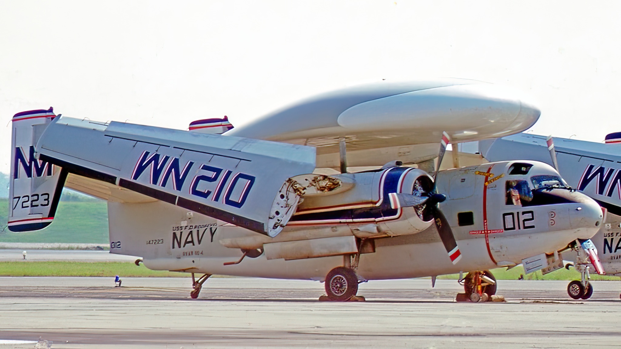 U.S. Navy Grumman E-1B Tracer 