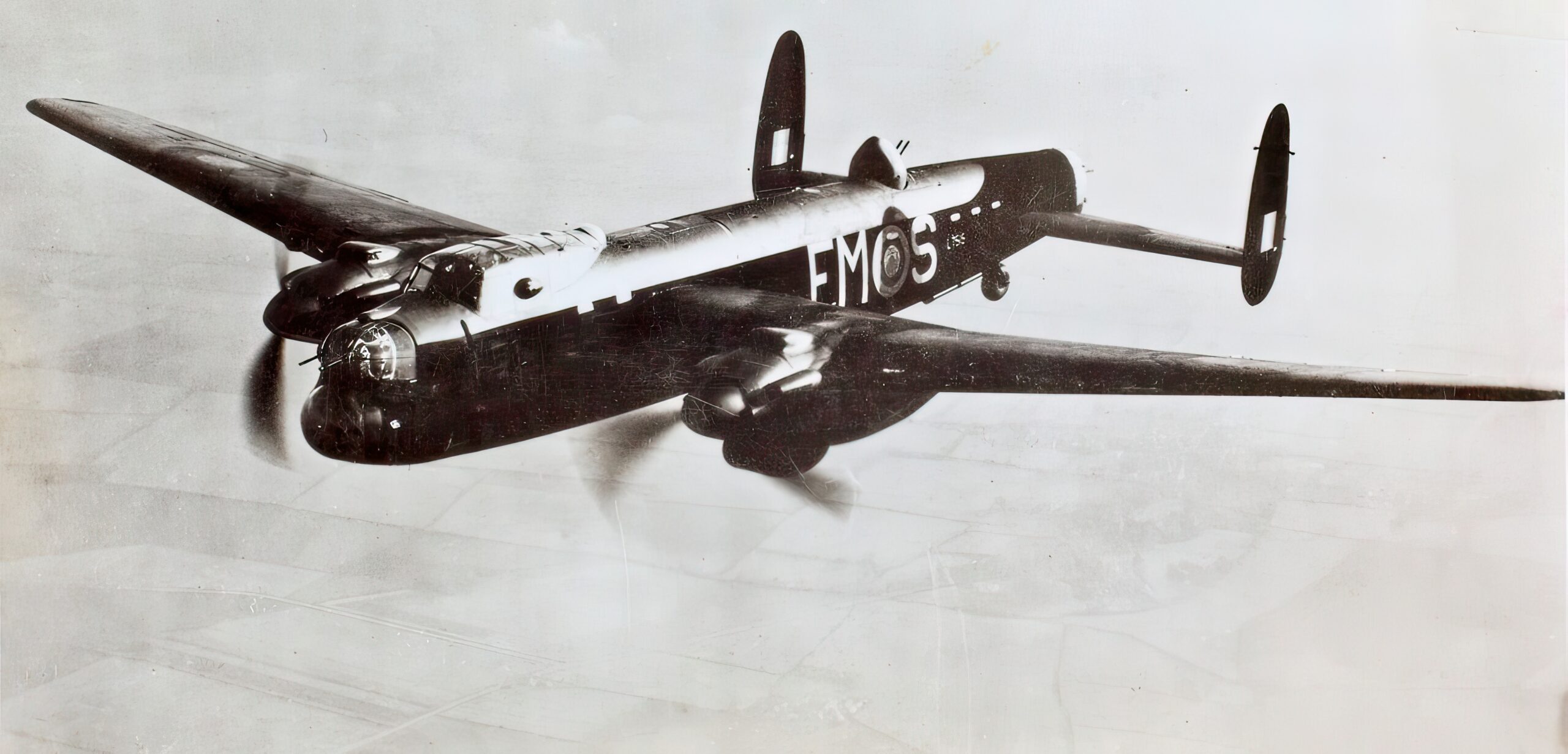 The Avro Manchester: The Unsung Progenitor of the Lancaster - AMZ Newspaper