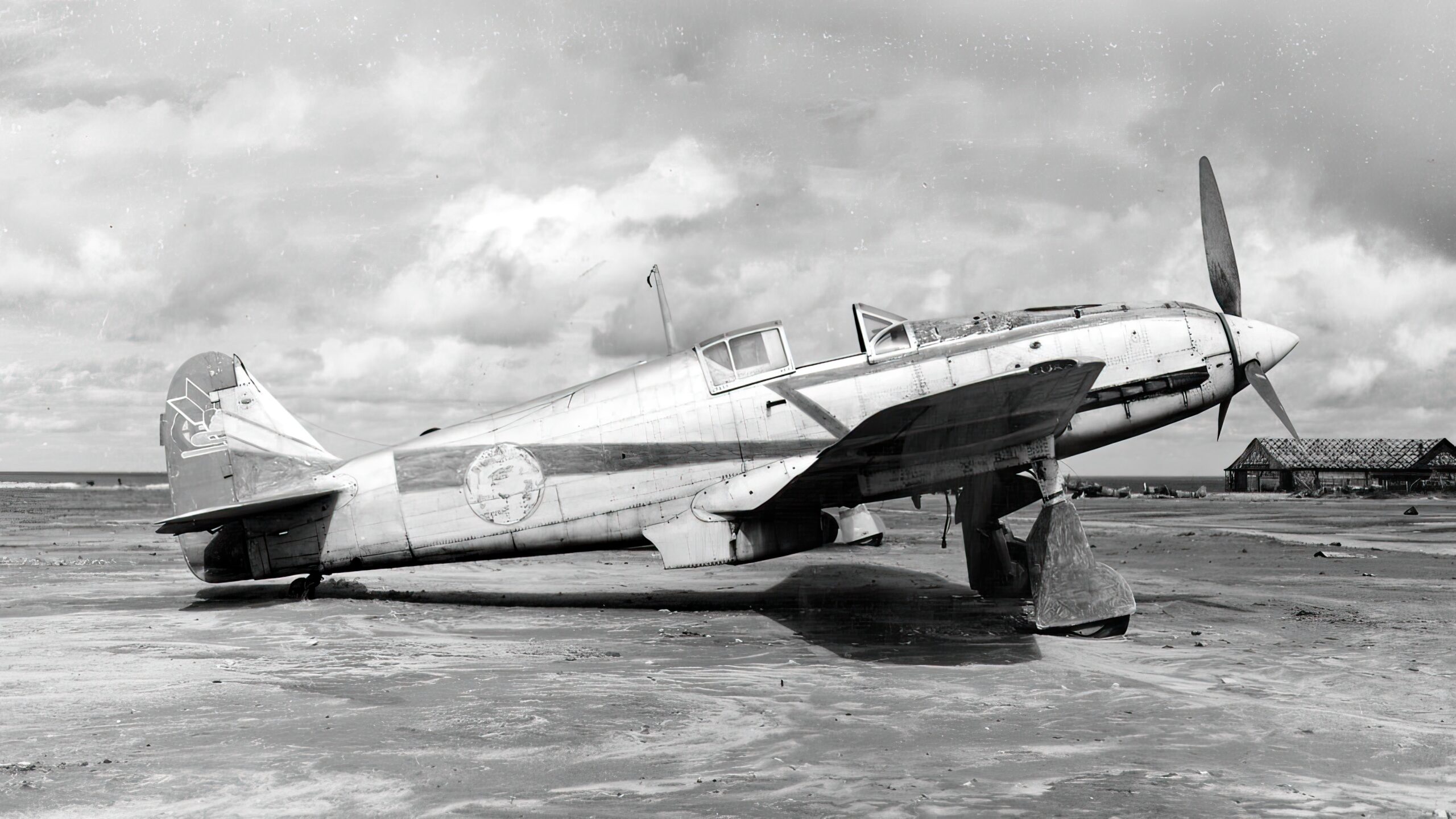 A Ki-61 of the 149th shumbutai, taken in Ashiya after the war. The tail markings indicate it formerly came from the Akeno Kyodo Hikoshidan and the 59th sentai before being allocated to the 149th